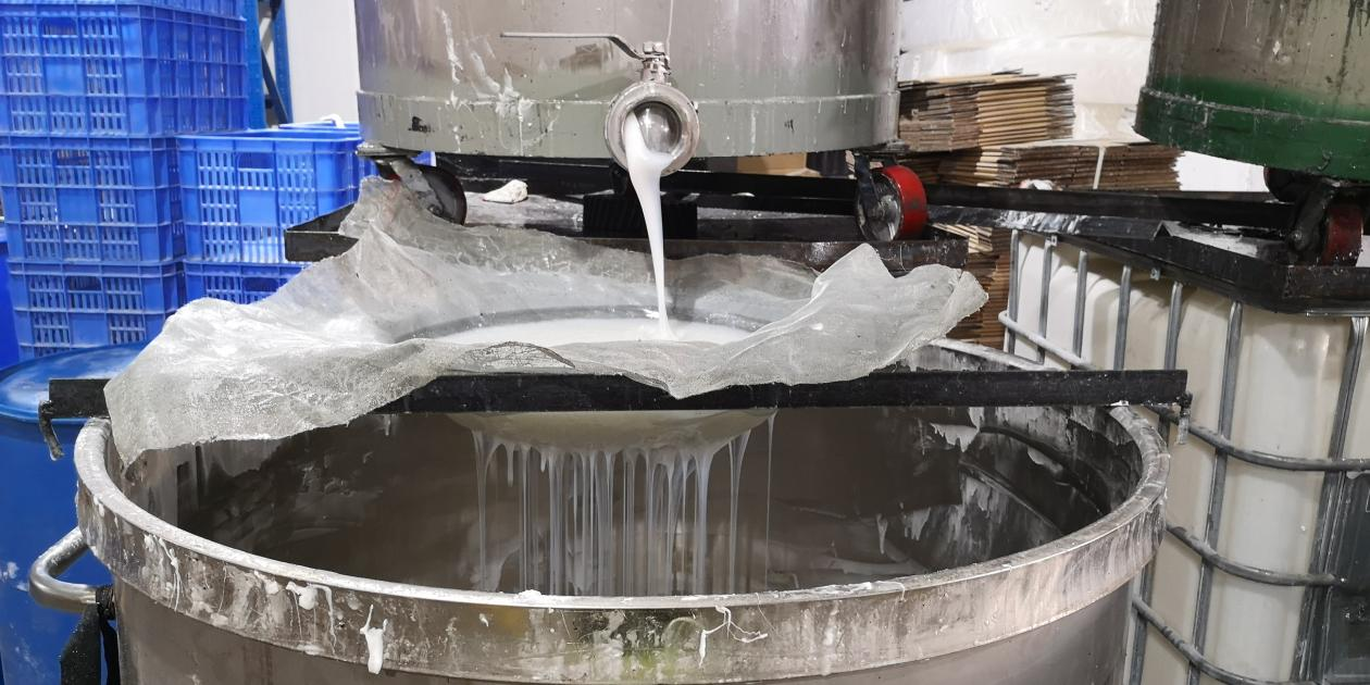 模具硅膠一點雜質(zhì)都不存在現(xiàn)實嗎？