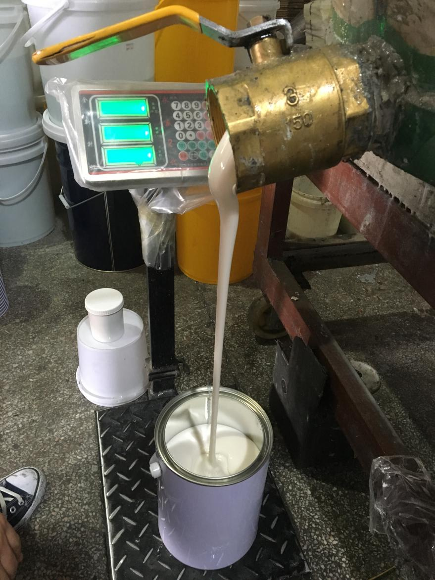 液態(tài)硅膠產(chǎn)品出現(xiàn)流紋路的原因是什么？