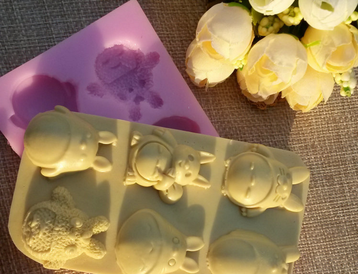 液態(tài)硅膠產(chǎn)品有溢料怎么解決 ？