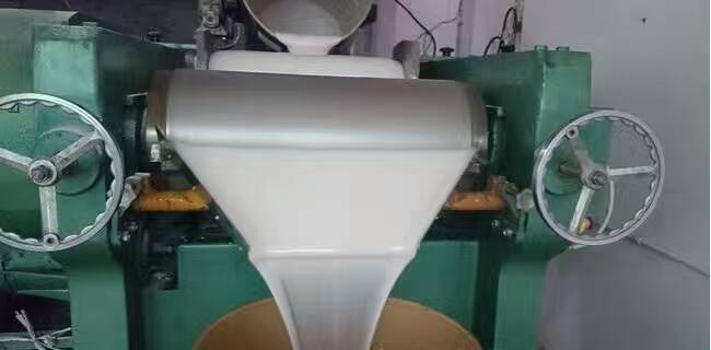 挑選液態(tài)硅膠產(chǎn)品需要關(guān)注什么內(nèi)容 ？